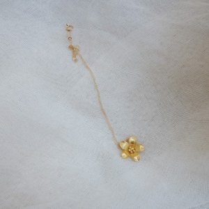  텐바이텐 텐바이텐 flower point necklace