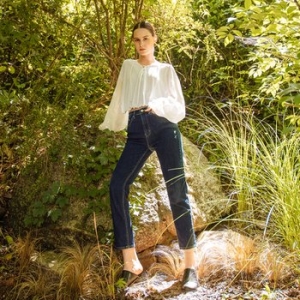 STRAIGHT.FIT Eunoia jeans.623.pdf