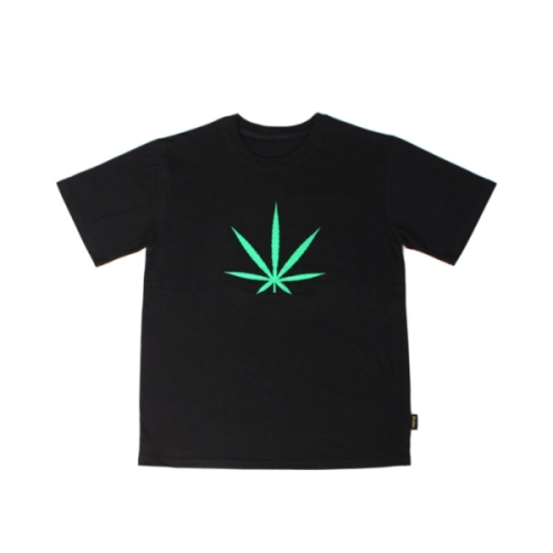 츄바스코 M. T shirt. Big Weed Black M17102