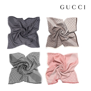 구찌 여성용 숄 스퀘어 머플러 281942