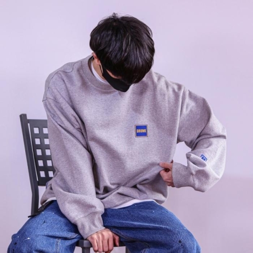 마스 MAS 드렁크 맨투맨_그레이 8023201