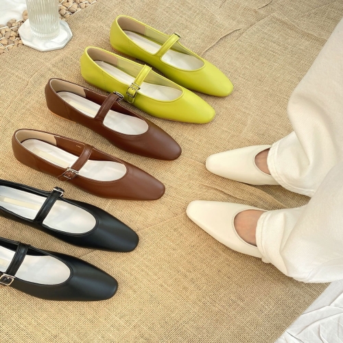 둥근 스퀘어 레더 버클 스트랩 플랫 단화 RJ-e0380