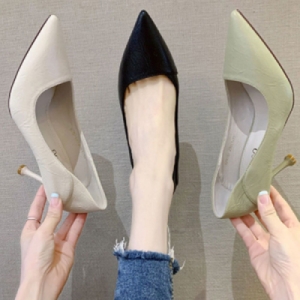 옷자락 여자 뾰족코 스텔리토 하이힐 7CM 검정색 구두 WS13024