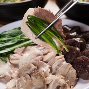 늘바른  돼지 머리고기 1.2kg이상 반마리 수육용덩어리 국산