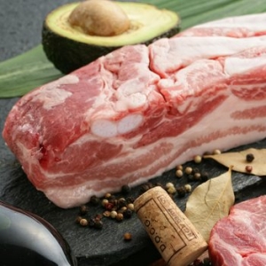 이마트 트레이더스 금천한돈 삼겹살 수육용 1kg