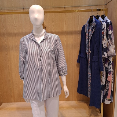 세루치 세루치 현대신촌 스트라이프블라우스 S22915A