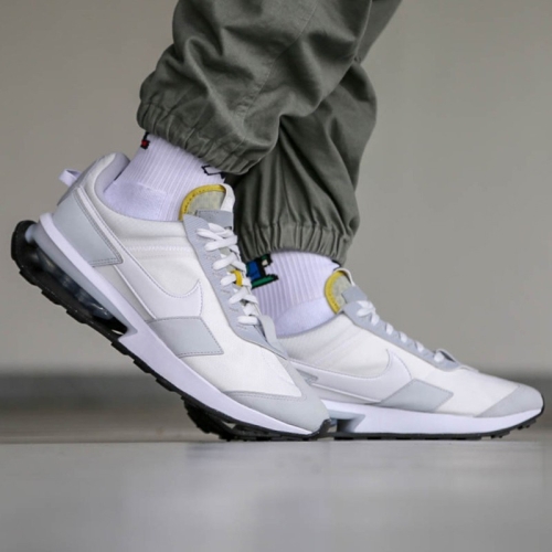 나이키 에어맥스 프리데이 (DA4263-100)