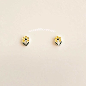 텐바이텐  봄밤달 해바라기 귀걸이 lver 925