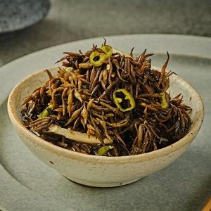 나래식품  남해안 톳장아찌 800g 국내산 톳장