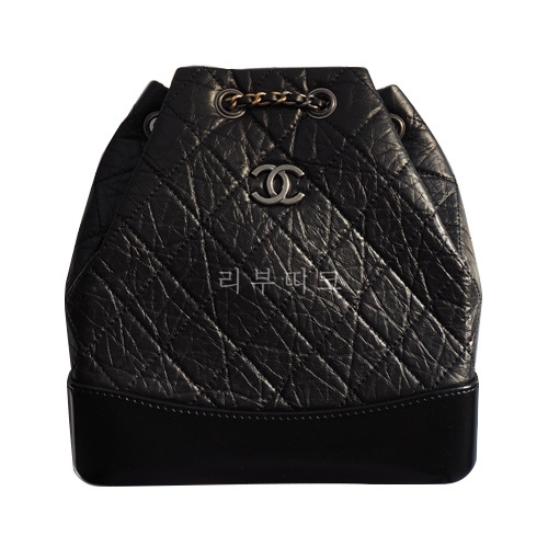 샤넬 오늘 가브리엘 백팩 스몰 블랙 내장칩 A94485