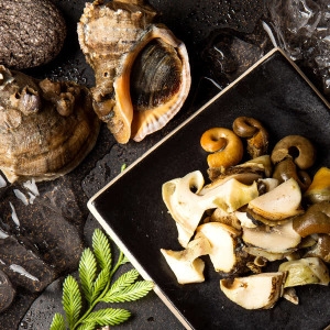 우체국쇼핑  소라 자연산참소라1kg 소 10미내외