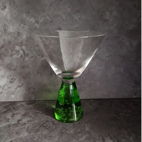 와인앤쿡 산토리아 드살롱 그린 마티니잔