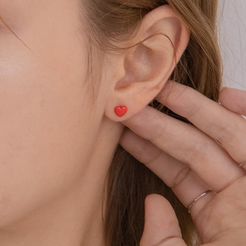 겟미블링  카리나,노정의,최유정 착용 Mini Color Heart Earring EG224