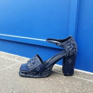 이쁜 통굽 가보시 샌들힐 펌피스 샌들 8895819