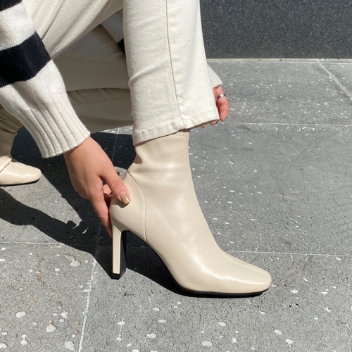 소보제화 에이든 베이직 스판 앵클부츠 8cm