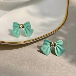 텐바이텐  ZE718 민트 리본 사탕 귀걸이 은침