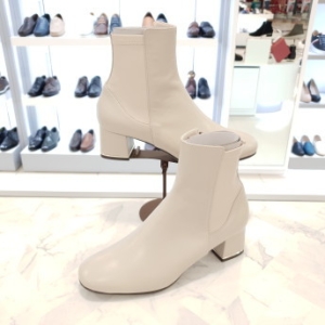 닥스 여성 스웨이드 5cm굽 삭스 앵클부츠 DIB2753105 DA10 GJW