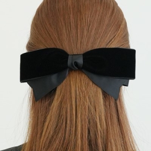 아르망 벨벳 리본 자동핀 22H188