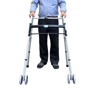 디에스메디텍 고령자용 보행차 워커 더온케어 DS-1002 성인용 보행기 보행보조기