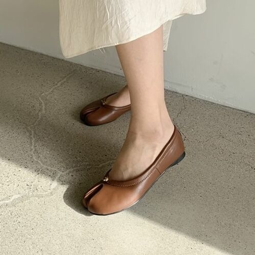 오노마 여성 로퍼 유니크 발가락 분리 디자인 캐주얼 슈즈   W88D584