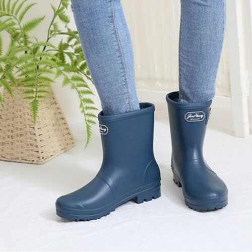 니나스파리 버클장식 앵클 레인부츠