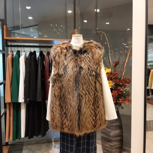 제시뉴욕 라쿤 퍼 베스트 MBW5NRFJ5390