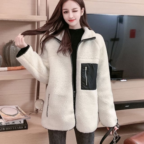 오너클랜 여성 양면 뽀글이 후리스 오버핏 따뜻한 잠바 W98E2F9