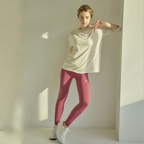 세컨스킨 PAWFL3001 신축성이 우수하여 움직임이 자유로운 엑티브 홀메쉬 9부 레깅스