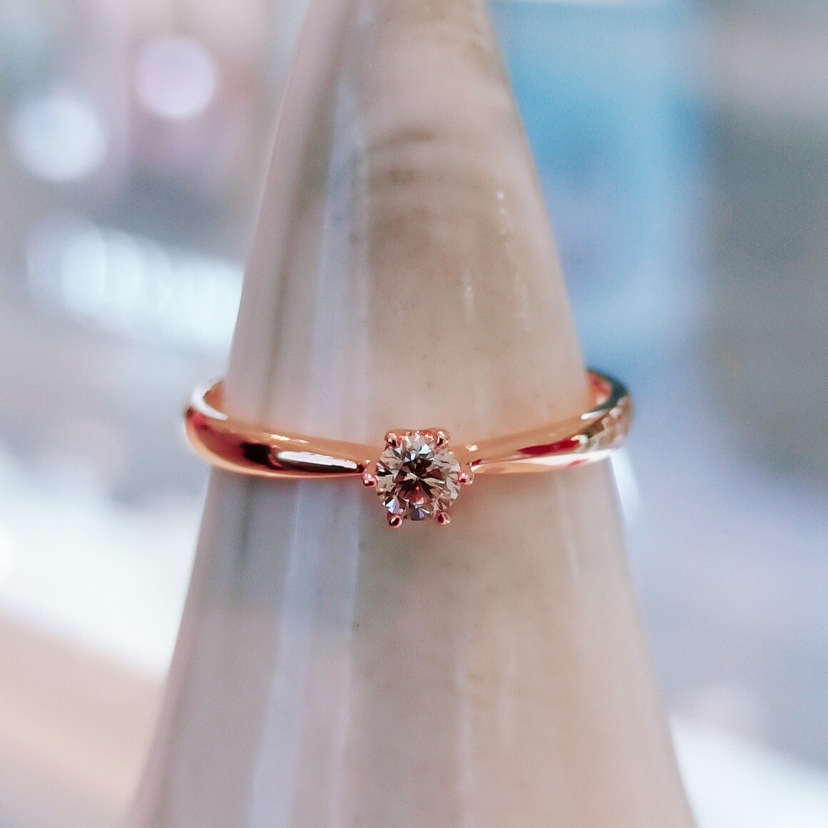 스타일러스  골든듀AMC 18K금 칸타렐리3 1C 1부 다이아몬드 6발 반지 ak7212200095 582.6