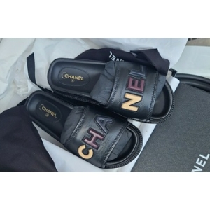 샤넬 슬리퍼 고무 레더 샌들