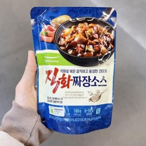 풀무원  직화 생짜장 180g