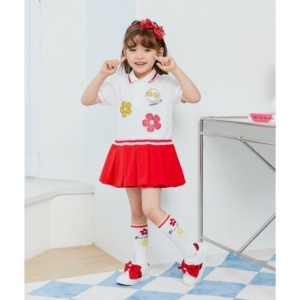 프렌치캣 화이트 배색 플리츠 원피스 Q32DAO080