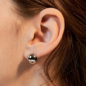 HEI  태연, 에이핑크 박초롱, 이현이 착용 dome post earring