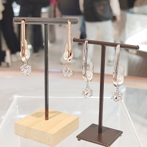 JJQUEEN  JJ퀸 오딘 진주 귀걸이 EC0839