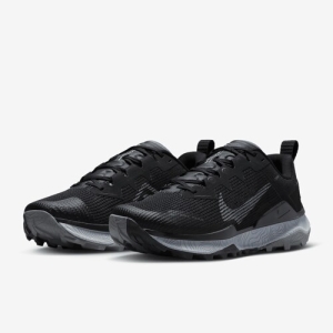 나이키 여성 와일드 홀스 8 (DR2689-001)