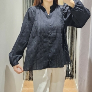 아이우먼 주름패턴카라블라우스 GYP163M304 빅사이즈 사이즈에서 자유로운 그녀