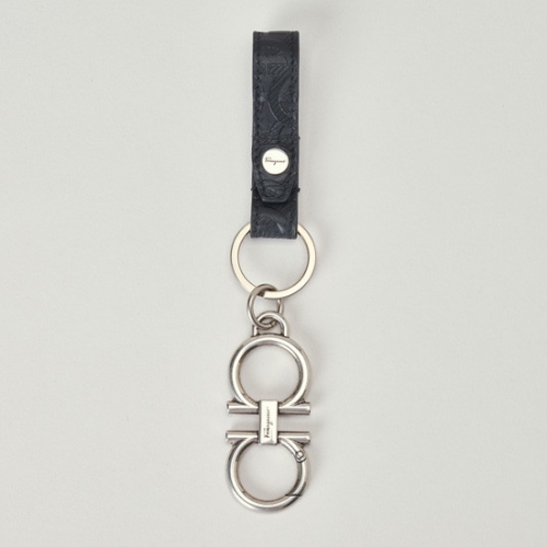 페라가모 살바토레   남성 간치니 참 키링 734082  66A717