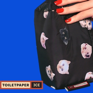 3CE X TOILETPAPER PADDED CUBE POUCH 토일렛페이퍼 패디드 큐브 파우치