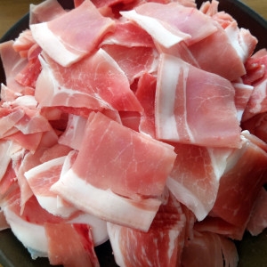 퀸미트  국내산 돼지고기 뒷다리살 400gx5팩 총2kg 제육용 / 미후지 냉동