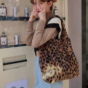 플랜 데일리 에코백 레오파드 코듀로이 숄더백 WC27652