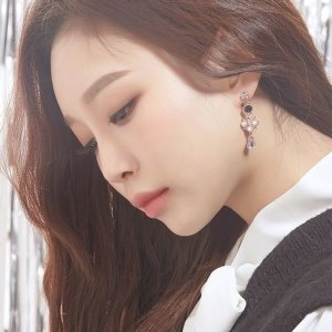 조이 큐빅 귀걸이 W2D5D84