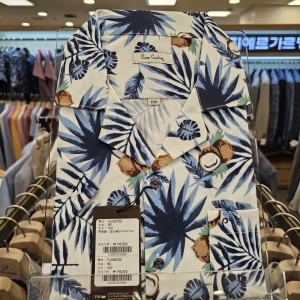 피에르가르뎅 캐주얼 동아쇼핑 일반핏 초 밑단 일자형 바캉스룩 코코넛 프린트 오픈카라 반팔 남방 PJDS2732 화이트 95