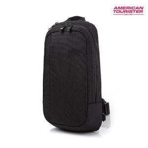 아메리칸투어리스터 MILTON SLING BAG 블랙_DR909002