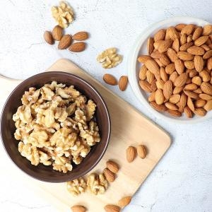 서래푸드  구운아몬드 1kg  + 호두 1/4태 1kg