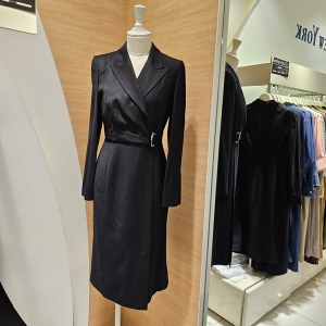 더아이잗(TheIzzat) 더아이잗뉴욕 더아이잗가을최신상 기본 밸트원피스