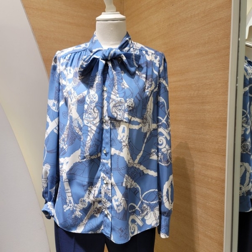 더아이잗(TheIzzat) 더아이잗 최 상 실크리본타이블라우스