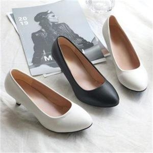 오노마 ONM 여자 면접 흰색 정장 웨딩 승무원 유니폼 베이직 구두 S8303623