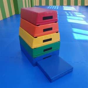 우리 WR2565 스폰지뜀틀5단 발판포함 L80 W6538 H100