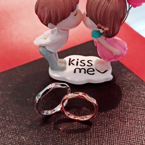 스타일러스  골든듀AMC 커렌트 18K금 뺑돌이 다이아몬드 커플링 이터너티 반지 ak-212100083c 1534