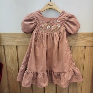 치크 잔골 코듀로이 자수 포인트 원피스 CKOW23T6G_광명점